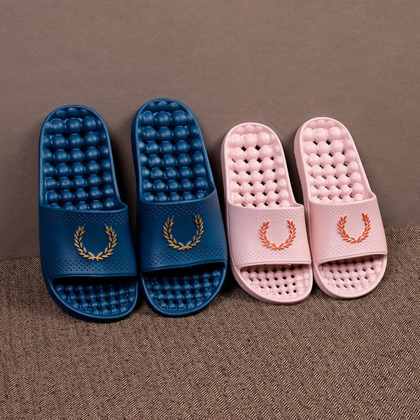 Gumijas čības ar reljefu zoli