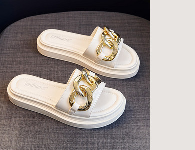 Sieviešu mākslīgās ādas čības ar metāla ķēdīti