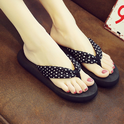 Jauns sieviešu čību modelis no auduma caur pirkstu vairākos dažādos rakstos