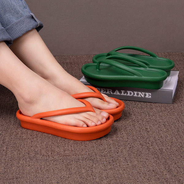 Gumijas čības caur pirkstiem - unisex modelis