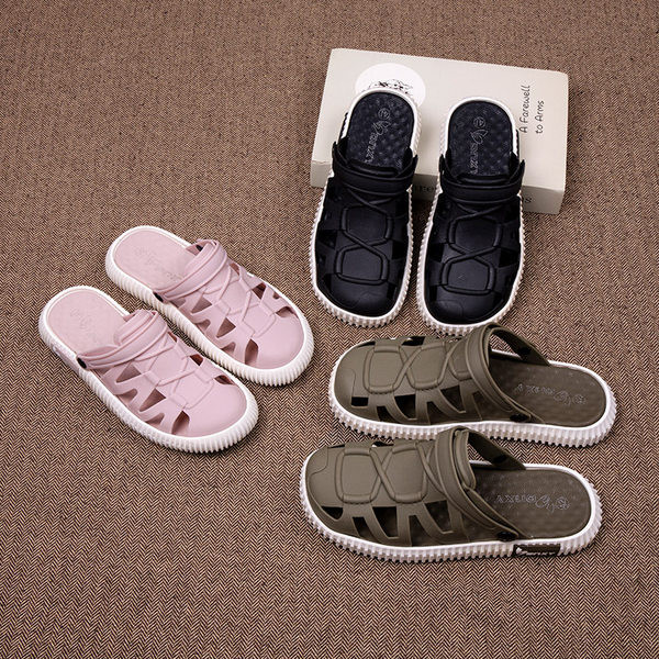 Gumijas slēgtās čības - unisex modelis