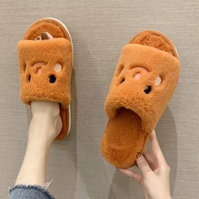 Pašdarinātas ikdienas čības sievietēm no auduma ar rotājumu