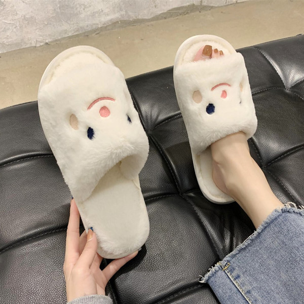 Pašdarinātas ikdienas čības sievietēm no auduma ar rotājumu