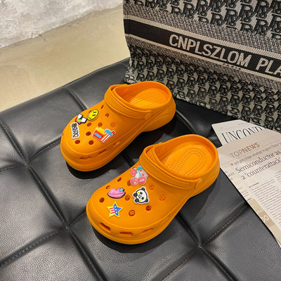 Ikdienas čības ar 3D elementiem - sievietēm