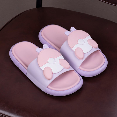 Unisex gumijas čības ar 3D krāsu aplikāciju