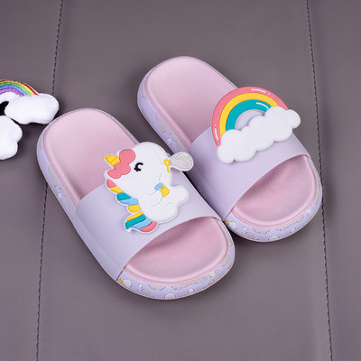 Unisex gumijas čības ar 3D krāsu aplikāciju