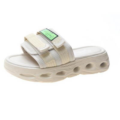 Παντόφλες μοντέρνες γυναικείες με επίπεδη σόλα και velcro