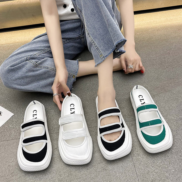 Ikdienas sieviešu čības ar velcro un plakanu zoli