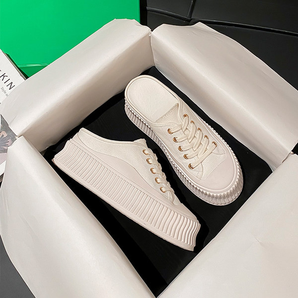 Pantofi de dama tip papuci inchisi cu sireturi