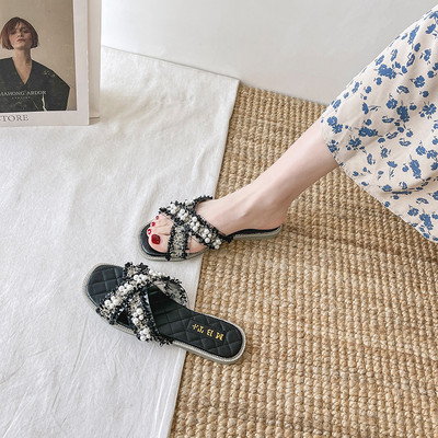 Sieviešu ikdienas noapaļotas čības ar pērlēm