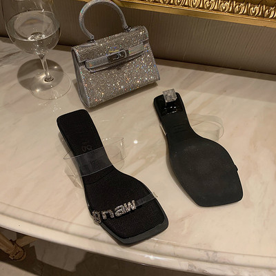 Modernas čības ar silikona lencēm un dekorācijas akmeņiem