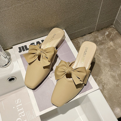 Sieviešu ādas čības ar lentīti