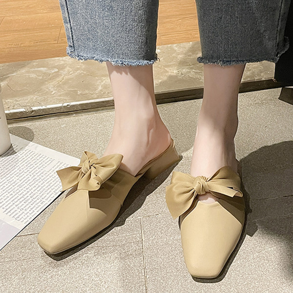 Γυναικείες έκο δερμάτινες παντόφλες με κορδέλα