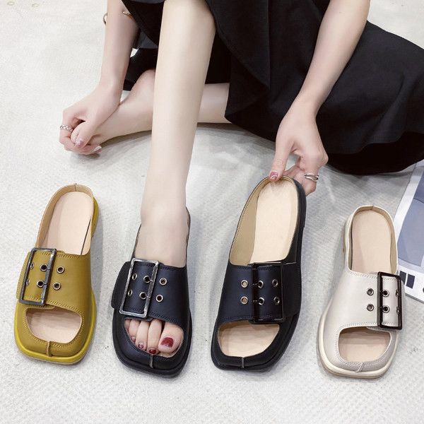 Παντόφλες casual από οικολογικό δέρμα με αγκράφα