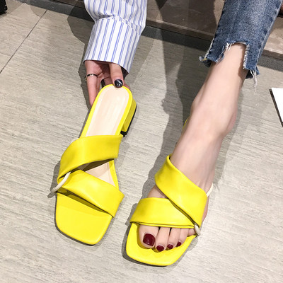 Stilīgas sieviešu čības no eko ādas ar 3 cm papēdi