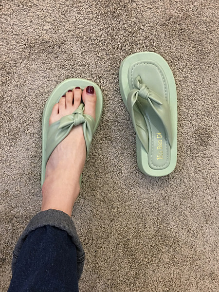 Γυναικείες casual παντόφλες  απλό μοντέλο 