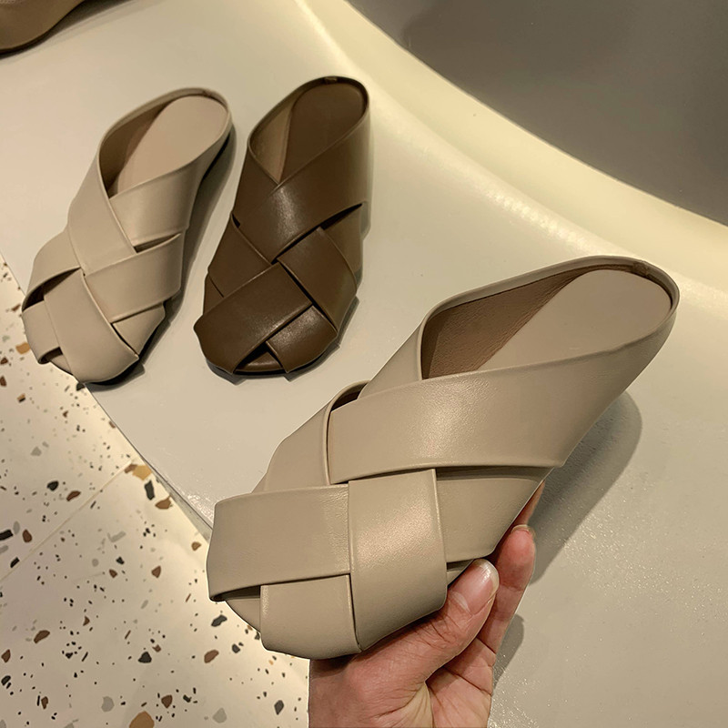 Γυναικείες casual παντόφλες από έκο  δέρμα με επίπεδη σόλα