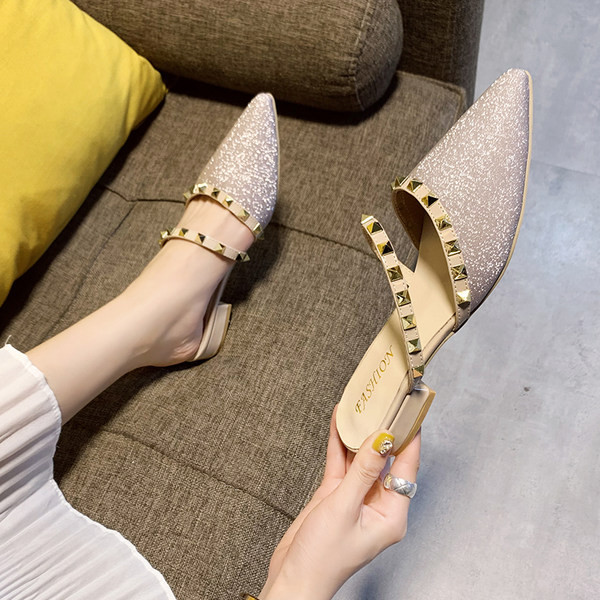 Γυναικείες λαμπερές παντόφλες - μυτερό μοντέλο