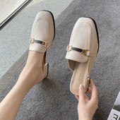 Sieviešu ādas čības ar metāla apdari - divās krāsās