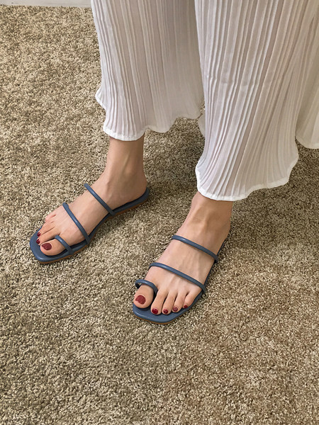 Καθημερινές  γυναικείες παντόφλες  με επίπεδη σόλα