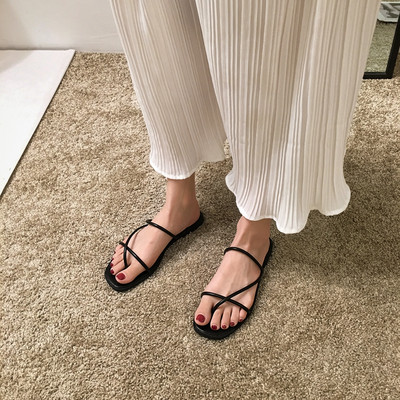 Sieviešu ikdienas čības starp pirkstiem no eko ādas