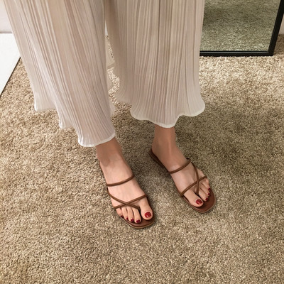 Sieviešu ikdienas čības starp pirkstiem no eko ādas