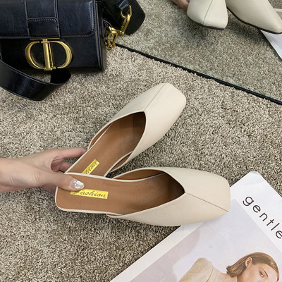 Sieviešu ādas slēgtās čības trīs krāsās