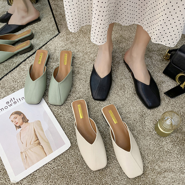 Sieviešu ādas slēgtās čības trīs krāsās