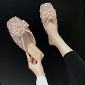 Sieviešu modernas čības ar pērlēm un sprādzi