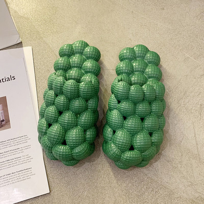 Ikdienas sieviešu čības - trīs krāsās