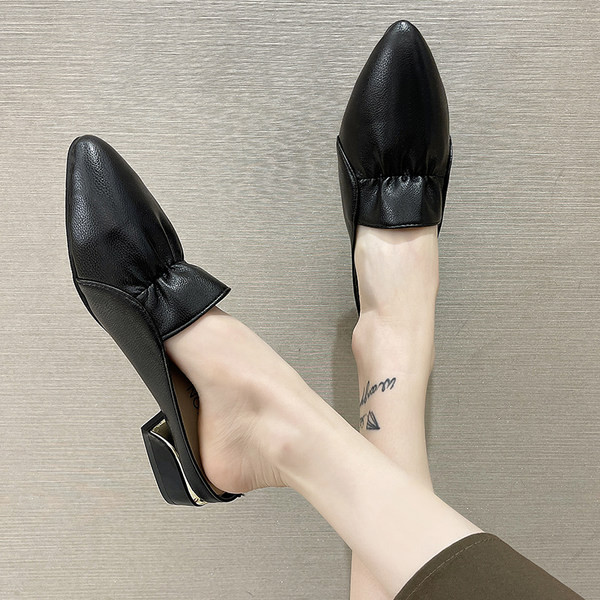 Papuci dama model ascutit - din piele ecologica