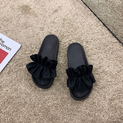 Modernas sieviešu čības ar augstu plakanu zoli