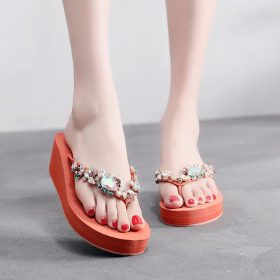 Jauns sieviešu čību modelis pār purngalu, kas dekorēts ar dekoratīviem akmeņiem