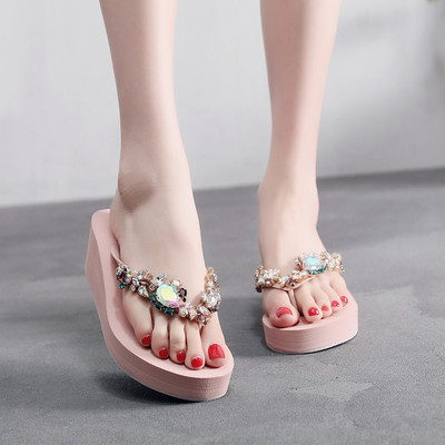 Jauns sieviešu čību modelis pār purngalu, kas dekorēts ar dekoratīviem akmeņiem