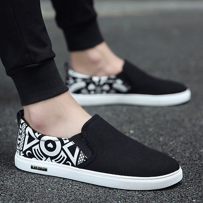 Jauns vīriešu mokasīnu modelis no tekstila - ar plakanu zoli