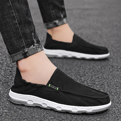 Jauns vīriešu mokasīnu modelis no tekstila - ar plakanu zoli