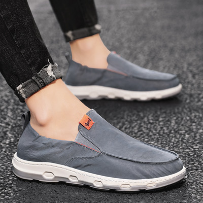 Jauns vīriešu mokasīnu modelis no tekstila - ar plakanu zoli