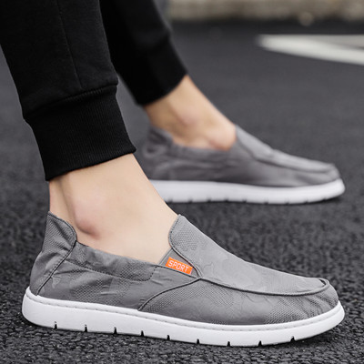 Jauns vīriešu mokasīnu modelis no tekstila - ar plakanu zoli