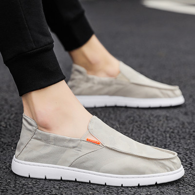 Jauns vīriešu mokasīnu modelis no tekstila - ar plakanu zoli