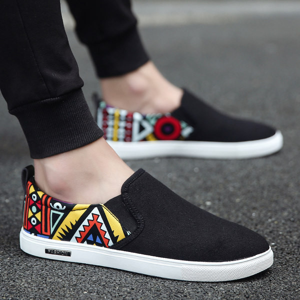 Νέο μοντέλο ανδρικά μοκασίνια από ύφασμα - με επίπεδη σόλα