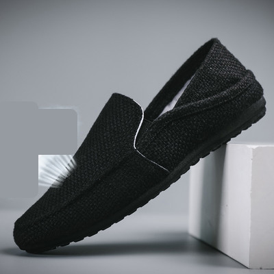 Ανδρικά στρογγυλεμένα αναπνεύσιμα μοκασίνια με επίπεδη σόλα