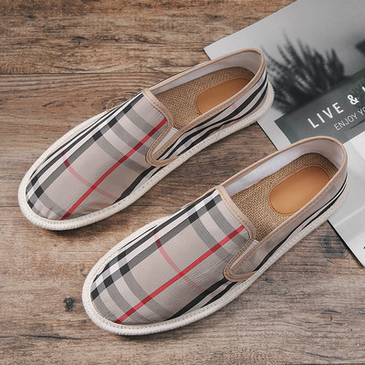 Μοντέρνα καθημερινά ανδρικά μοκασίνια - διάφορα μοντέλα