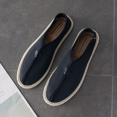 Ανδρικά μοκασίνια από οικολογικό σουέτ με κέντημα