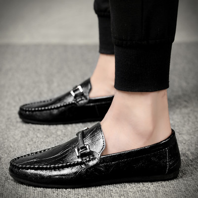 Νέο μοντέλο ανδρικά μοκασίνια με μεταλλικό στοιχείο από οικολογικό δέρμα