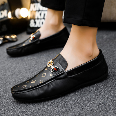 Νέο μοντέλο ανοιξιάτικά ανδρικά μοκασίνια από οικολογικό δέρμα με μεταλλική διακόσμηση