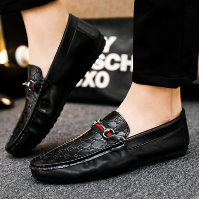 Νέο μοντέλο ανοιξιάτικά ανδρικά μοκασίνια από οικολογικό δέρμα με μεταλλική διακόσμηση