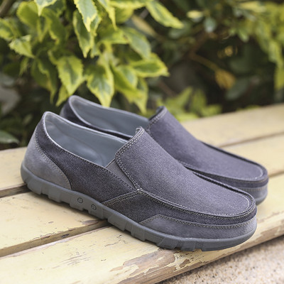 Σύγχρονα ανδρικά αναπνεύσιμα μοκασίνια - διάφορα μοντέλα