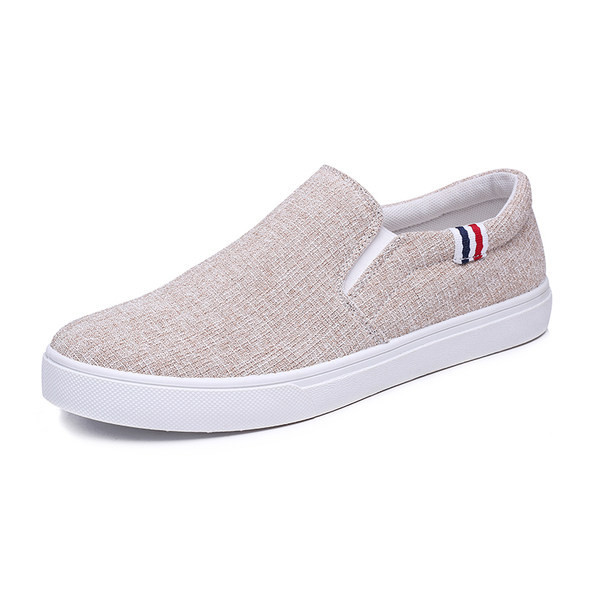 Ανδρικά μοκασίνια στρογγυλεμένο κλωστοϋφαντουργικό μοντέλο με έμβλημα