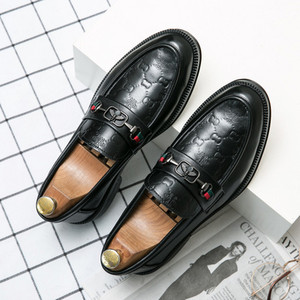 Μοντέρνά ανδρικά μοκασίνια από ανάγλυφο οικολογικό δέρμα