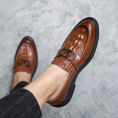 Μοντέρνά ανδρικά μοκασίνια από ανάγλυφο οικολογικό δέρμα